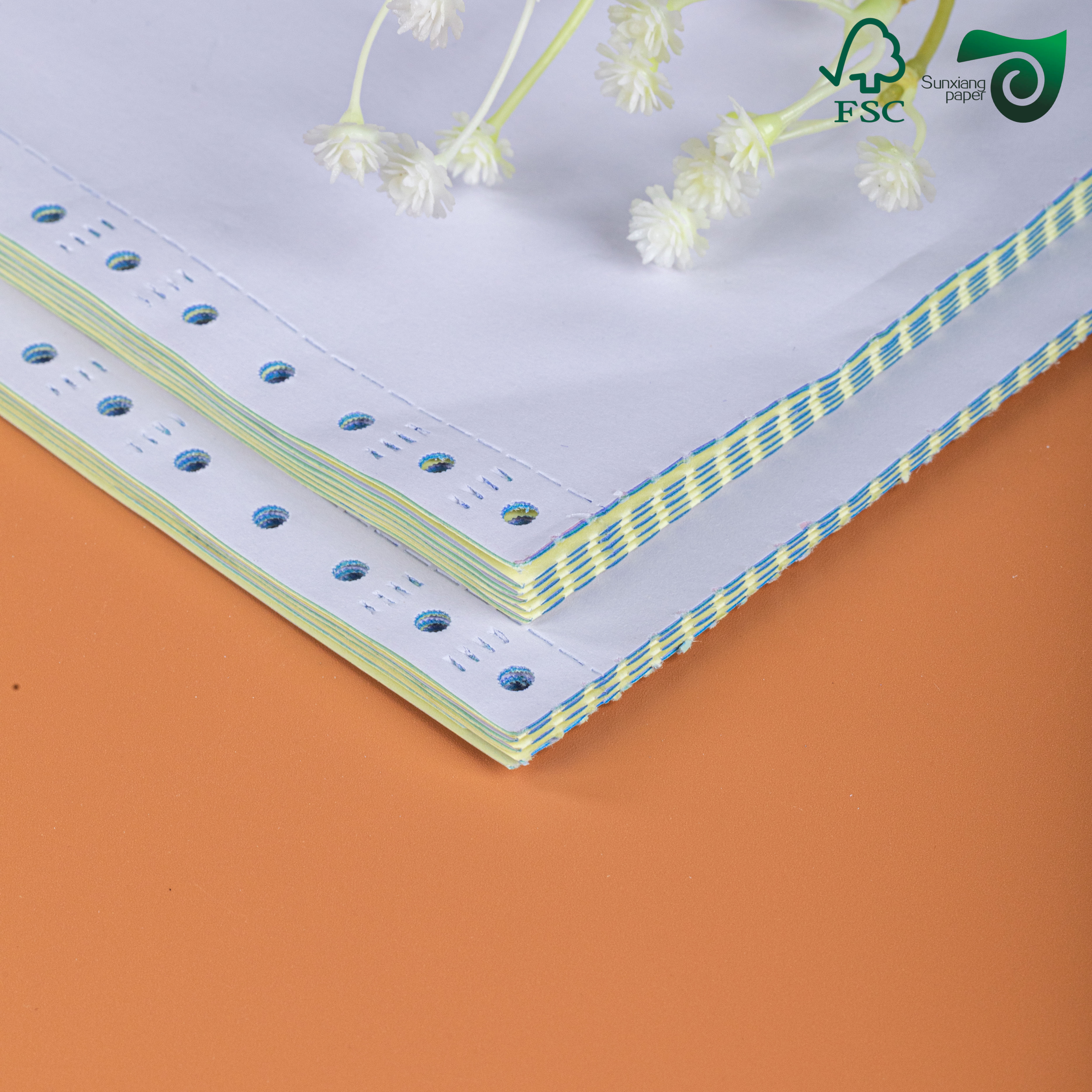 FSC 60gsm eco-friendly colorful carbonless copy paper, used for receipt and business form printing