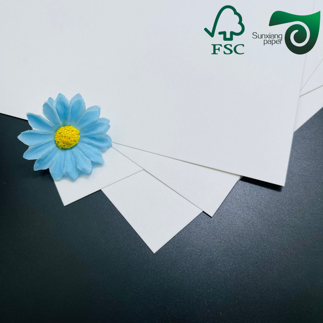 FSC uniform white coated kraft paper 270gsm 325gsm food grade ideal for bread and food packaging suitable for Middle East EU US markets