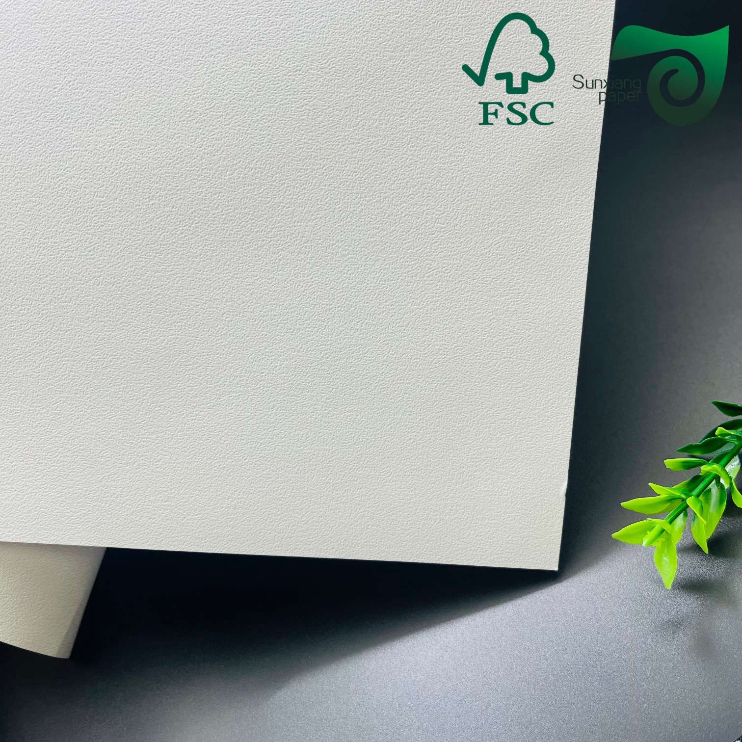 400gsm embossed paper, FSC certified premium white cardstock from China manufacturer. Ideal for luxury gift packaging, premium boxes, and high-end retail packaging solutions.